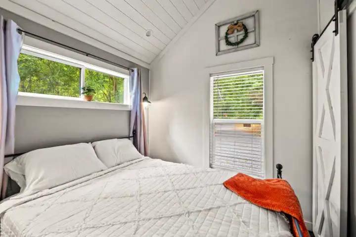 Crescent Moon Cabin Vila Sevierville Exterior foto